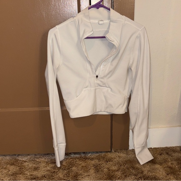 90 Degree By Reflex Tops - 90 Degree By Reflex White Zip-Up Sweatshirt size Medium